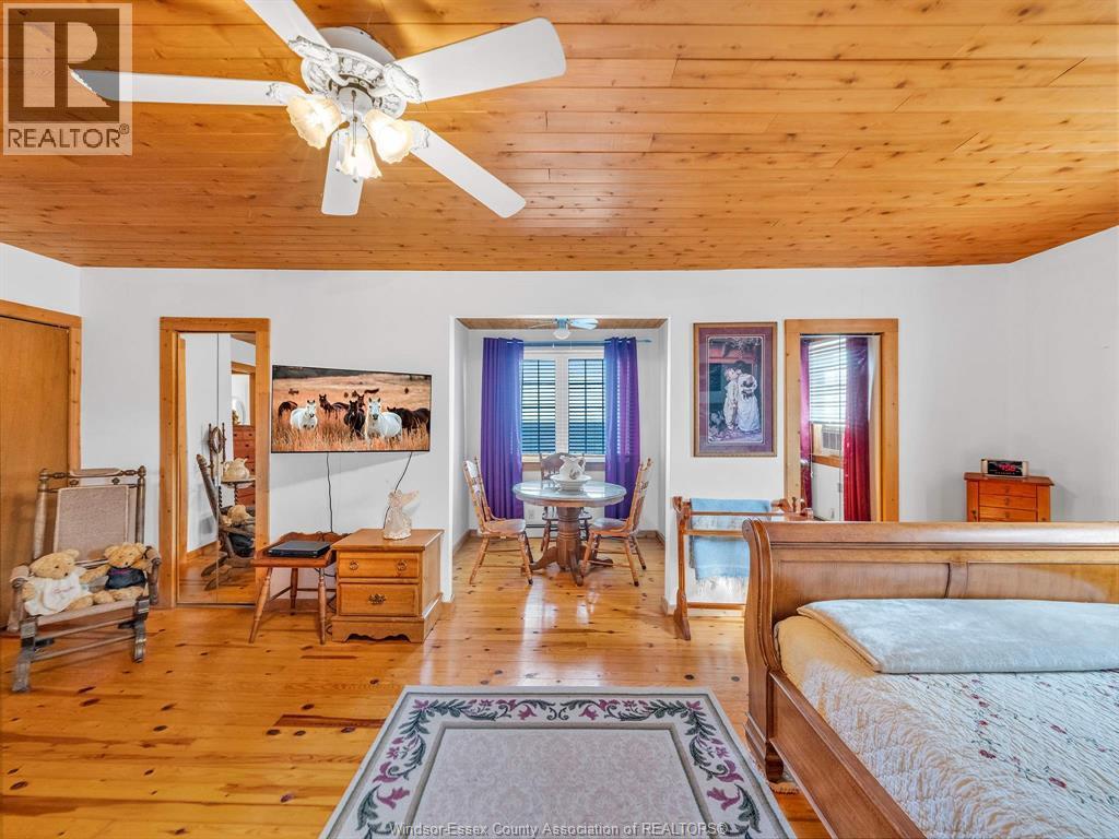 226 Cotterie Park, Leamington, ON - Indoor Photo Showing Bedroom