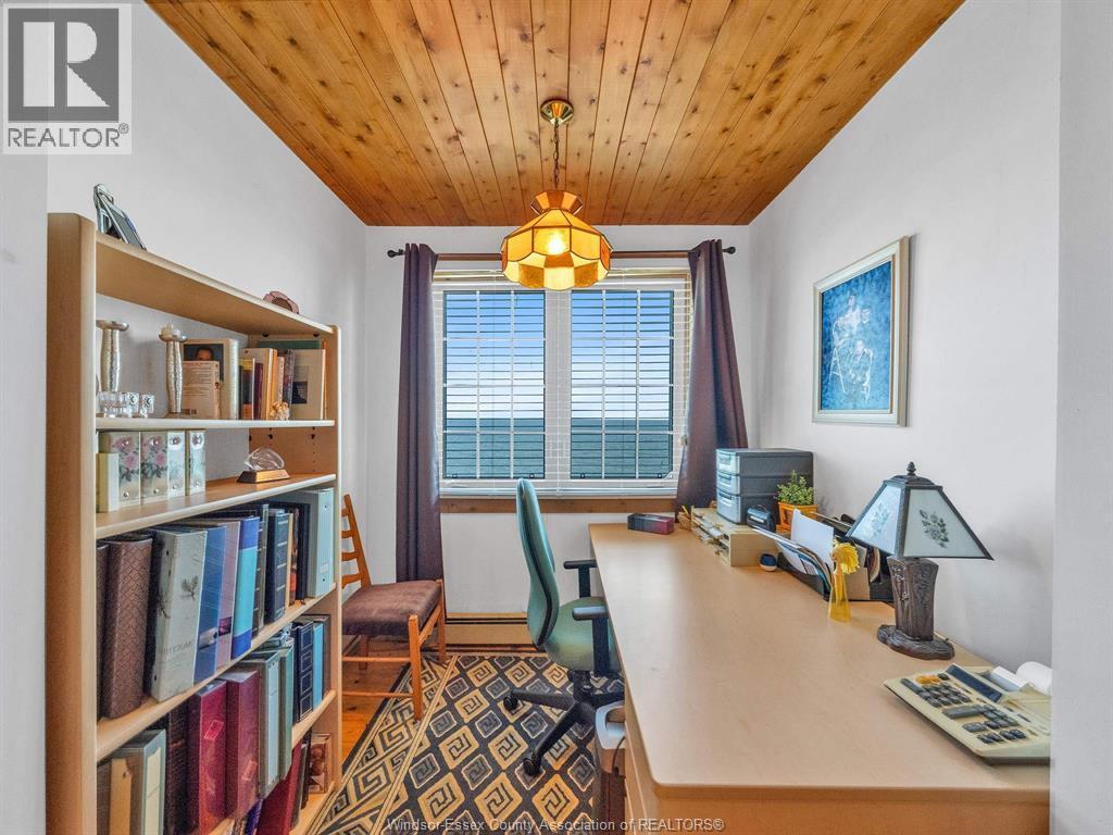 226 Cotterie Park, Leamington, ON - Indoor Photo Showing Office