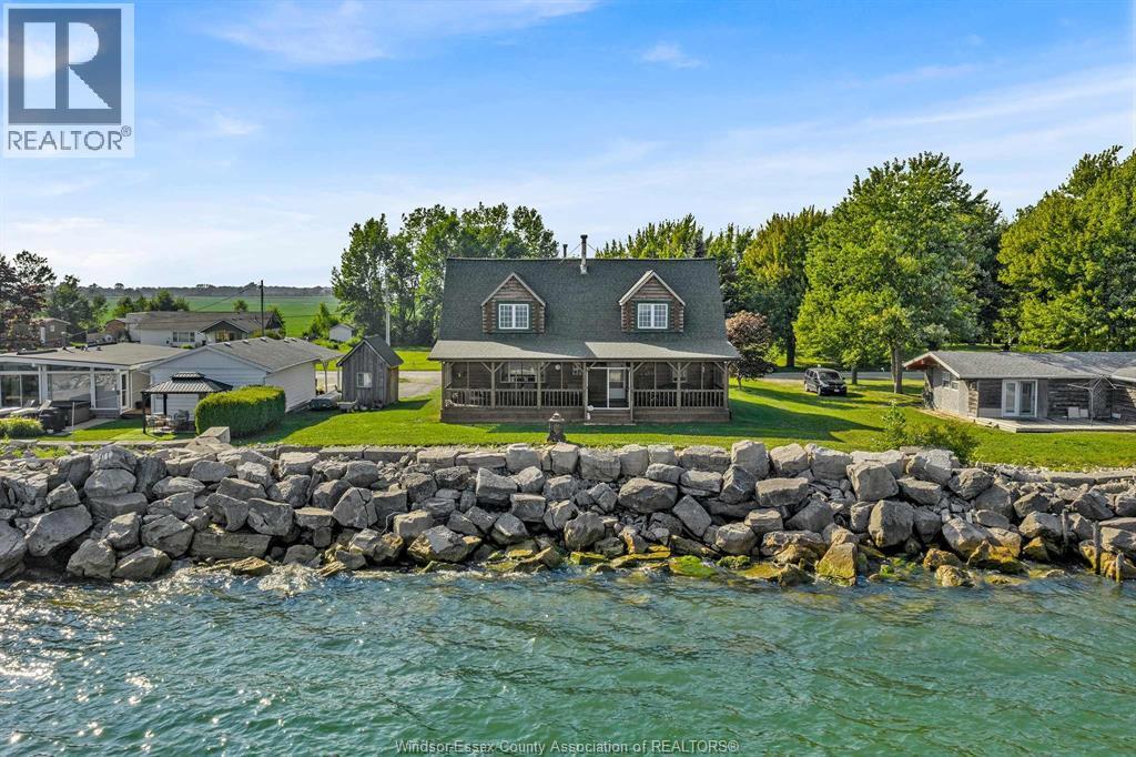 226 Cotterie Park, Leamington, ON - Outdoor With Body Of Water