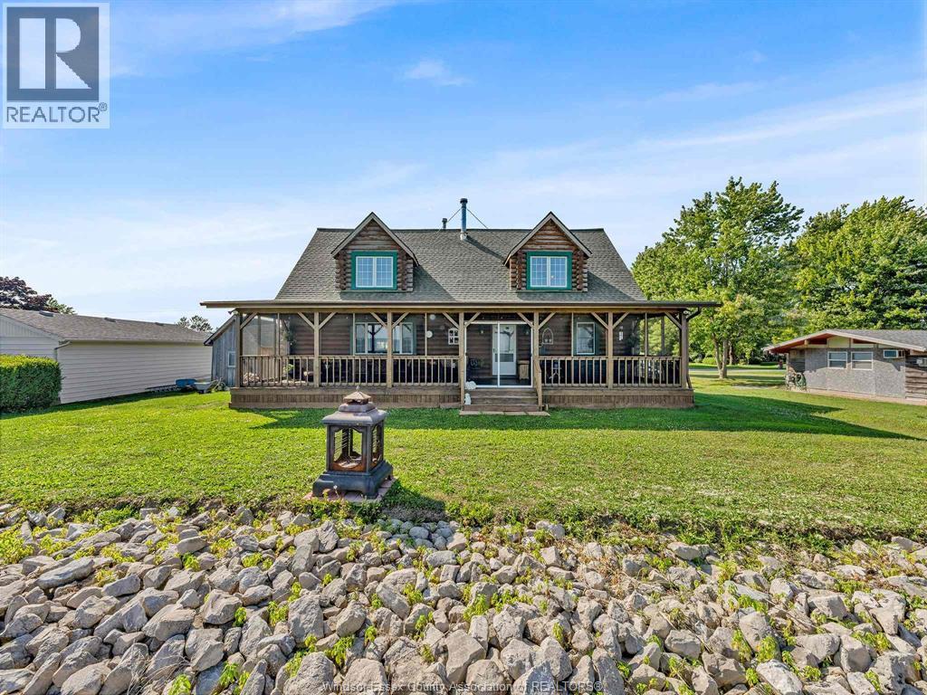 226 Cotterie Park, Leamington, ON - Outdoor With Deck Patio Veranda