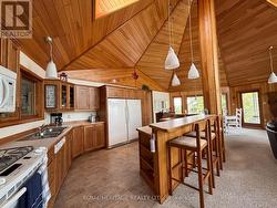 Well Equiped Kitchen for Entertaining -