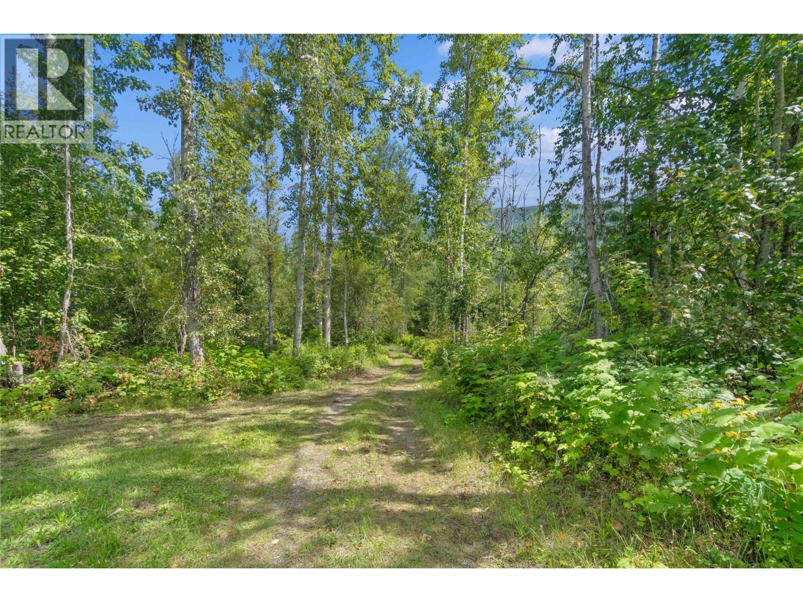 Lot 4 Queest N. Bay, Sicamous, BC