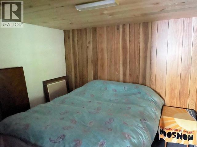 A-10640 Powell Lake, Powell River, BC - Indoor Photo Showing Bedroom