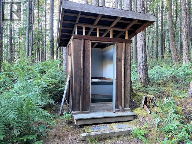 A-10640 Powell Lake, Powell River, BC - Outdoor