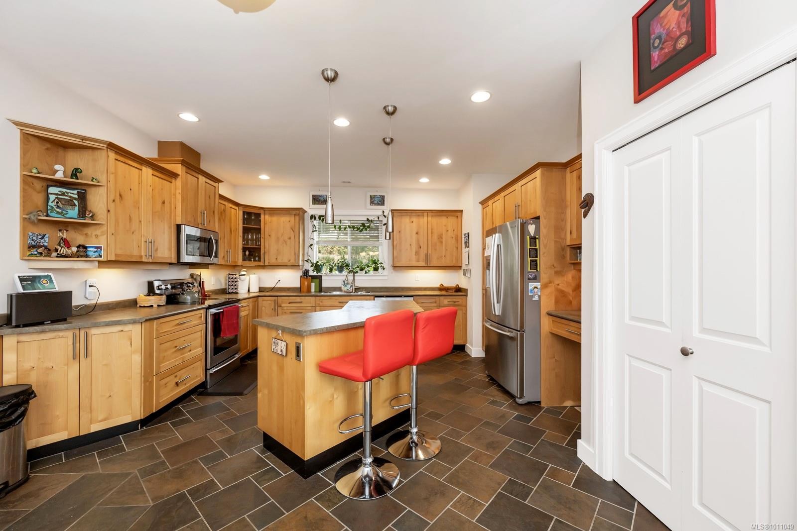 1735 Robert St, Crofton, BC