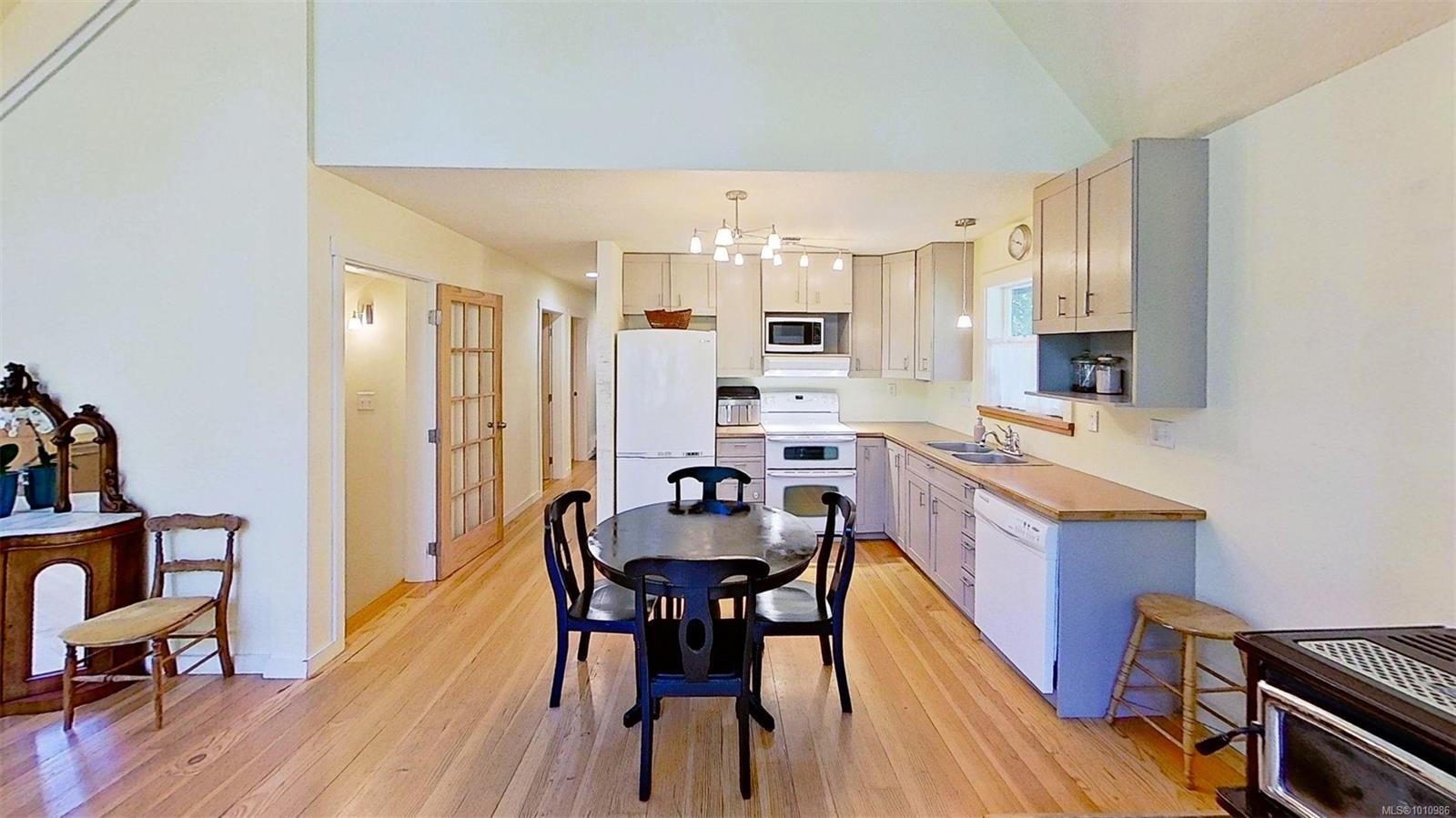 1020 Horseshoe Rd, Gabriola Island, BC