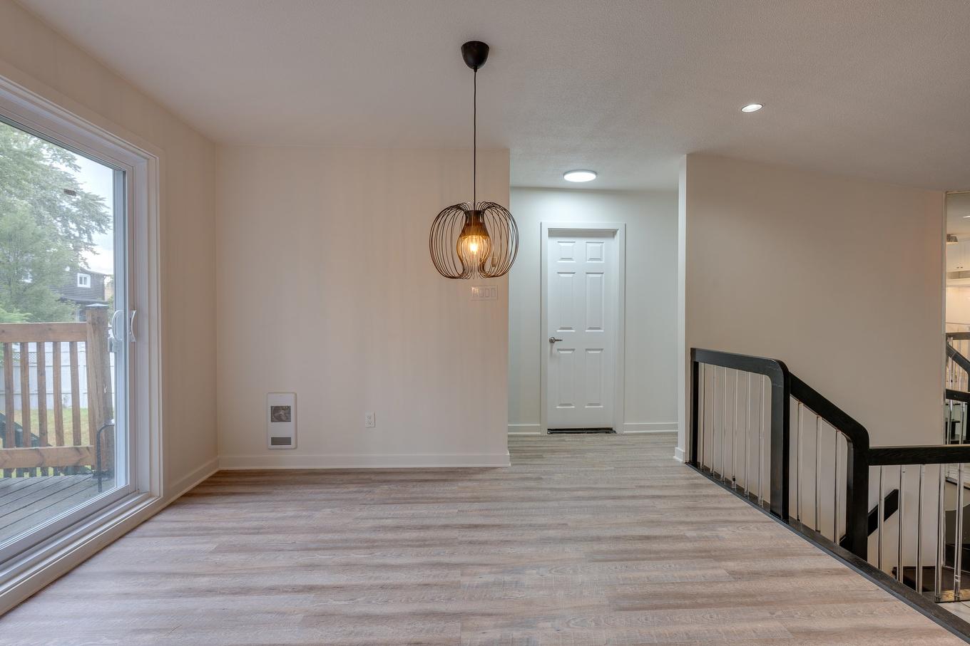 Salle à manger - 3535 12E Rue, Laval (Laval-Ouest), QC - Indoor Photo Showing Other Room