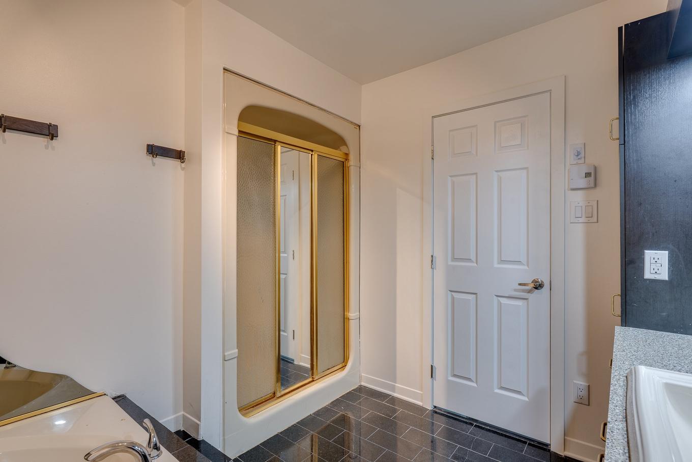 Salle de bains - 3535 12E Rue, Laval (Laval-Ouest), QC - Indoor