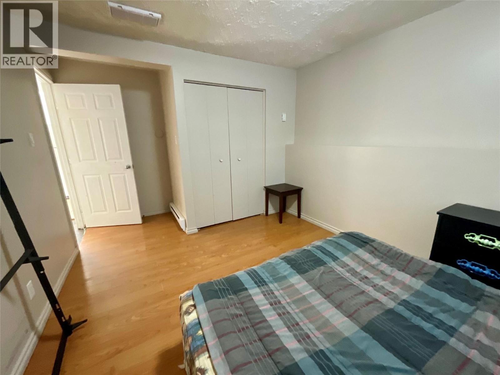 32 Valleyview Place, Tumbler Ridge, BC - Indoor Photo Showing Bedroom