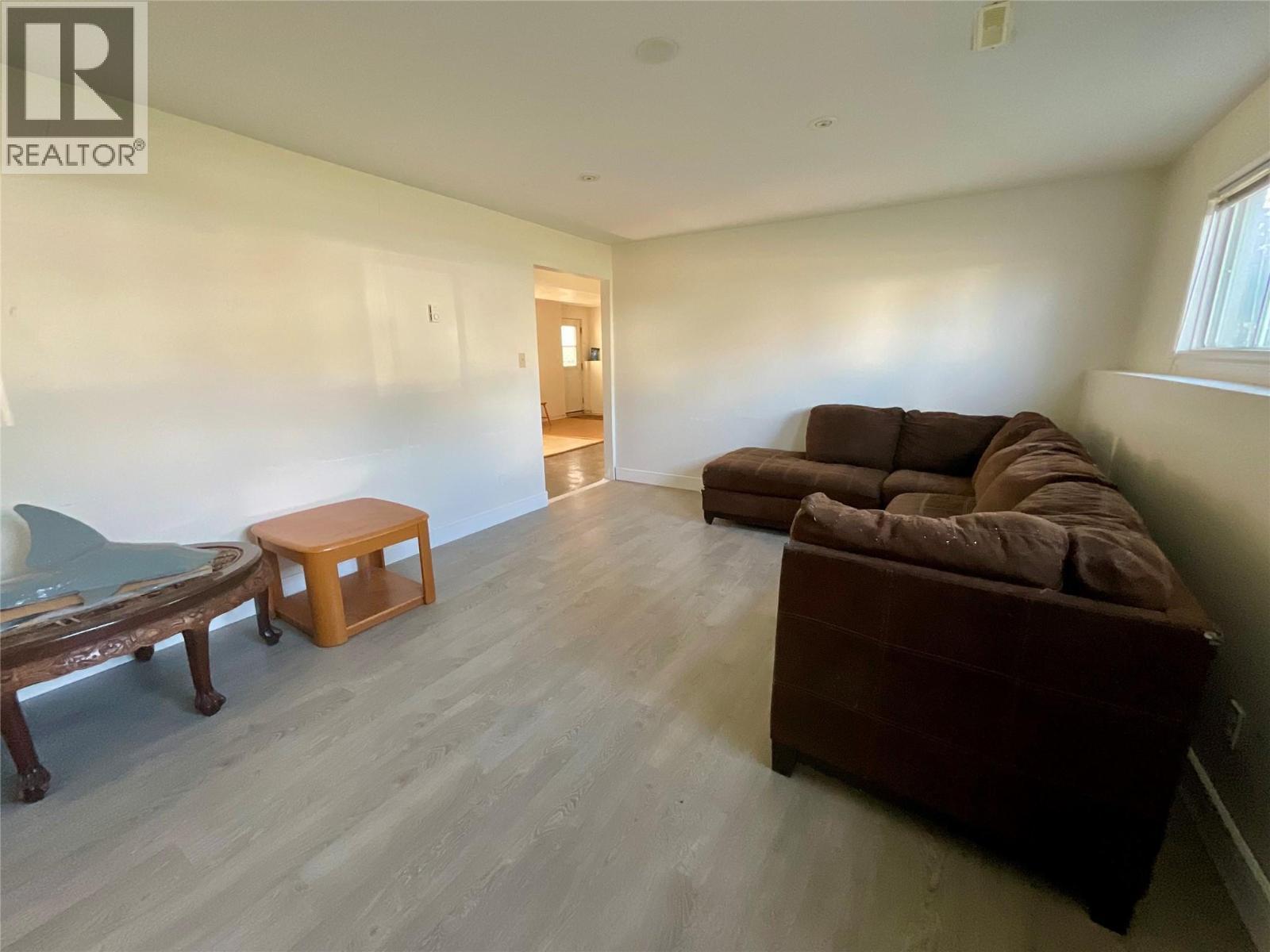 32 Valleyview Place, Tumbler Ridge, BC - Indoor