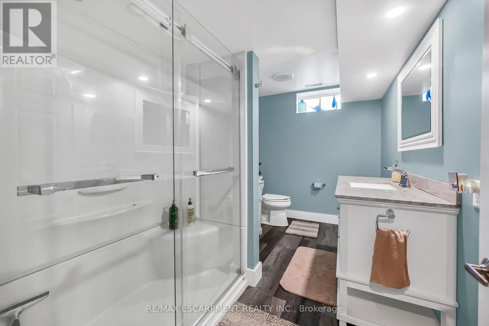 236 #55 Haldimand Road, Haldimand, ON - Indoor Photo Showing Bathroom