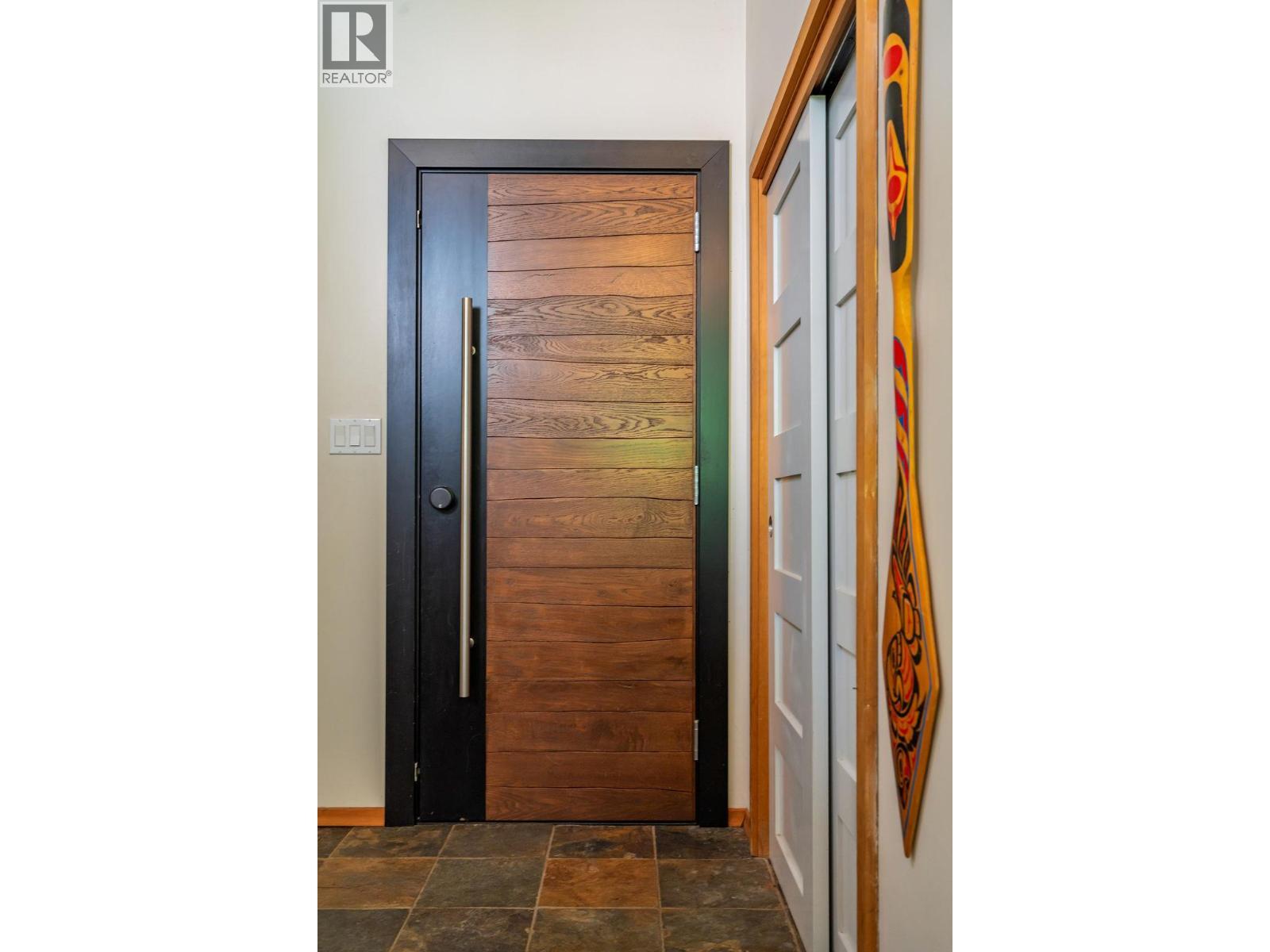 4225 3A Highway, Nelson, BC - Indoor Photo Showing Other Room