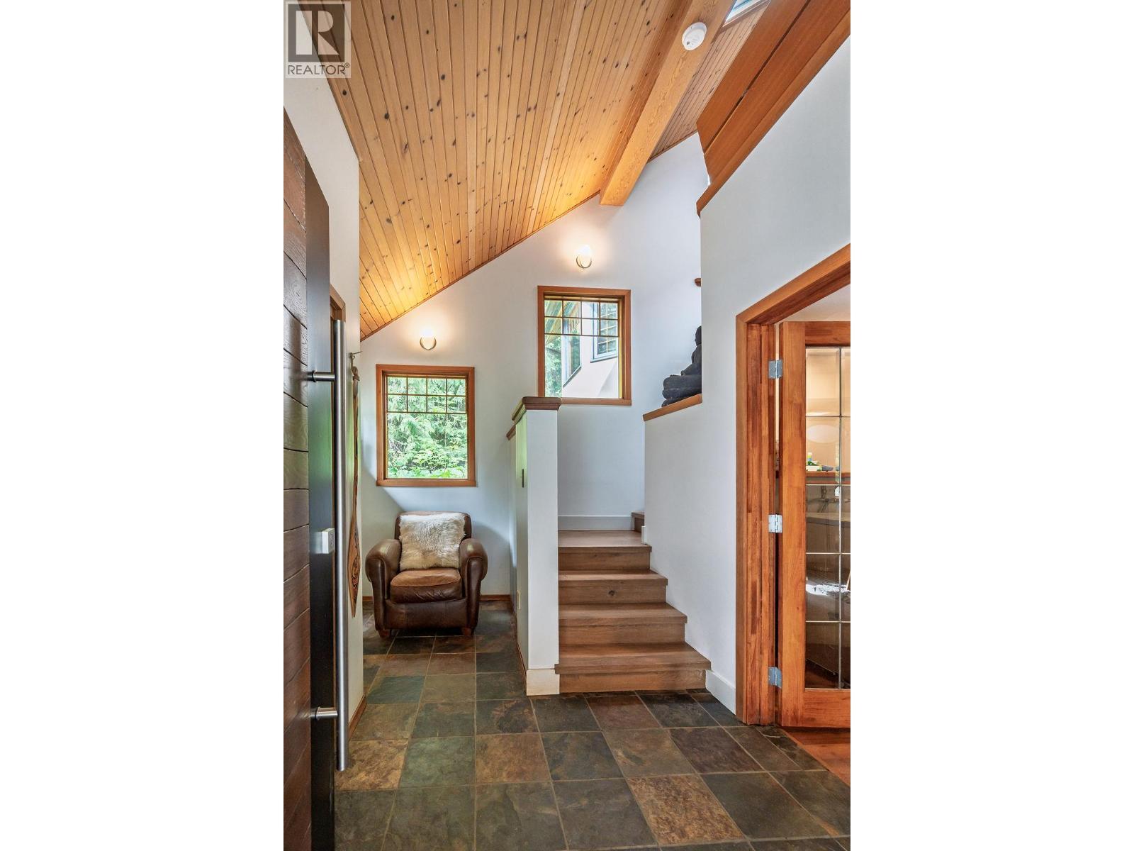 4225 3A Highway, Nelson, BC - Indoor Photo Showing Other Room