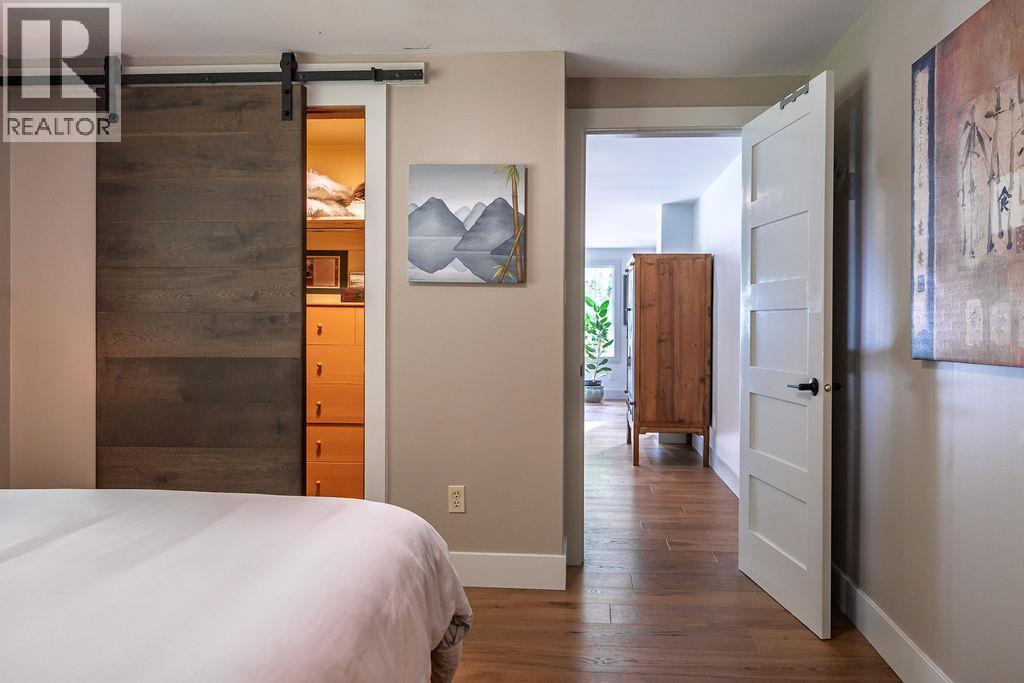 4225 3A Highway, Nelson, BC - Indoor Photo Showing Bedroom