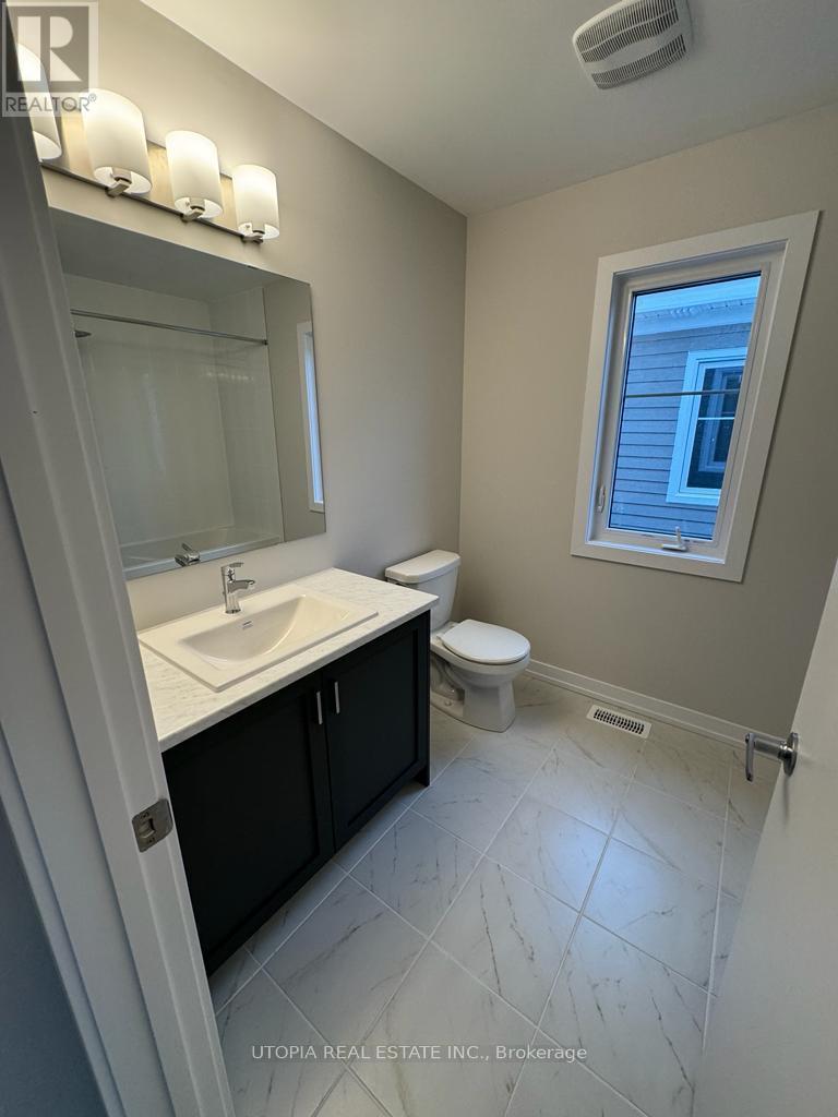 110 Hackamore Crescent, Ottawa, ON - Indoor Photo Showing Bathroom