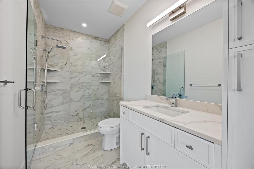 5 Eagle Street, Leamington, ON