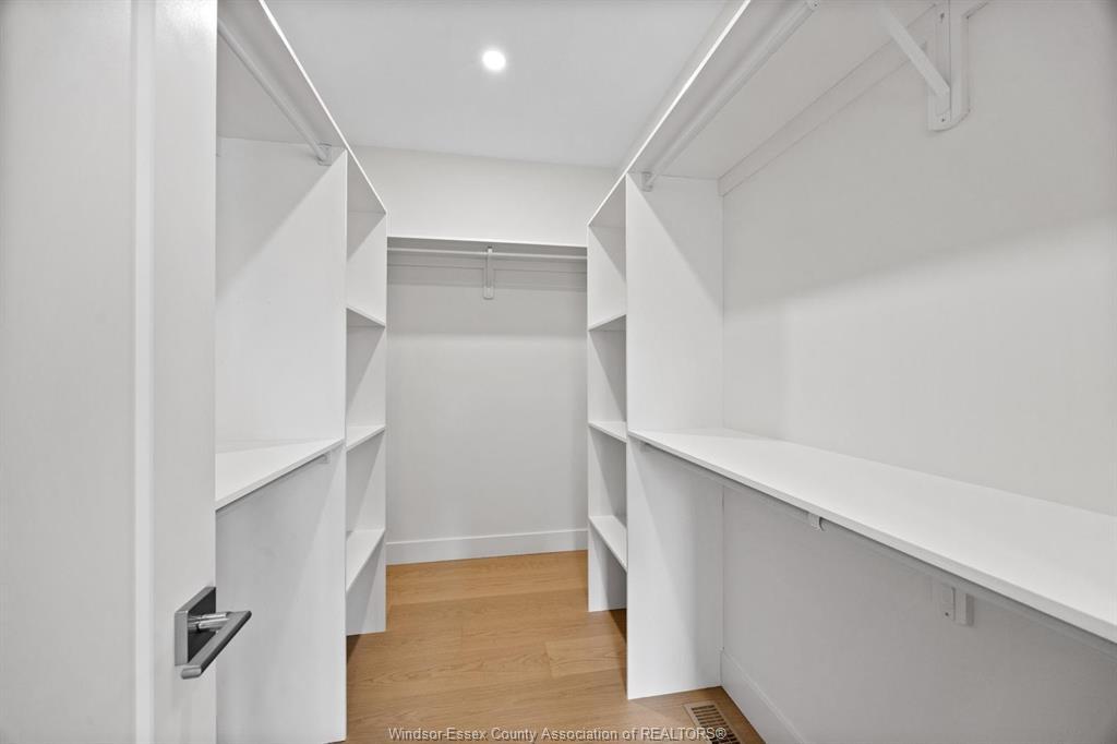 5 Eagle Street, Leamington, ON