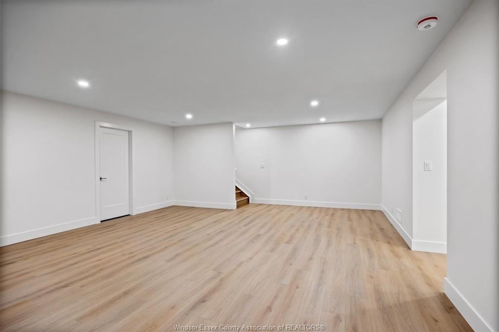 5 Eagle Street, Leamington, ON