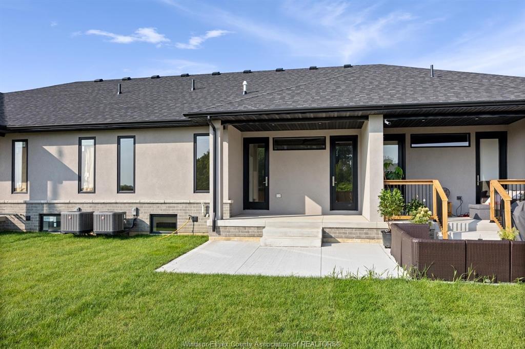 5 Eagle Street, Leamington, ON