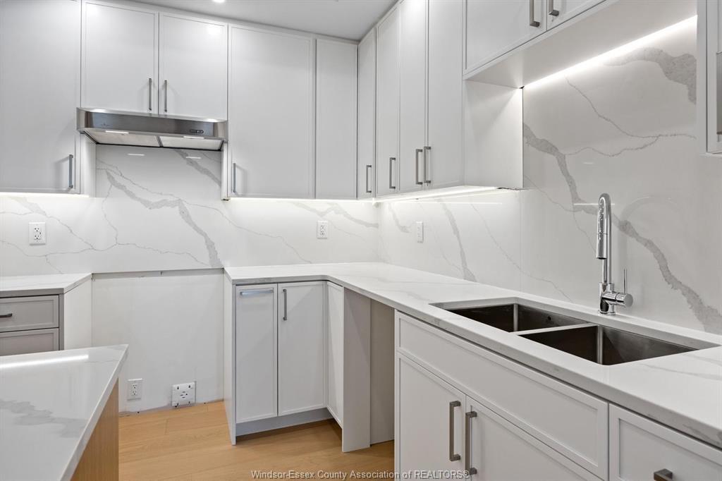 5 Eagle Street, Leamington, ON