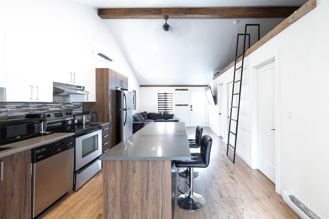 Kitchen - 235 - 237 Rue Ste-Marie, Terrebonne (Terrebonne), QC - Indoor Photo Showing Kitchen