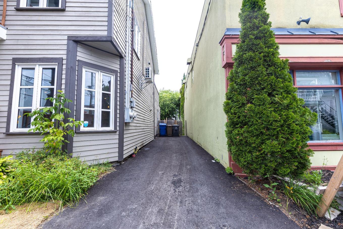 Parking - 235 - 237 Rue Ste-Marie, Terrebonne (Terrebonne), QC - Outdoor