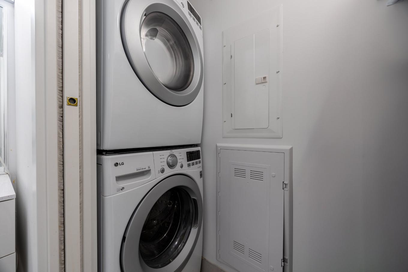 Laundry room - 2405-1211 Rue Drummond, Montréal (Ville-Marie), QC - Indoor Photo Showing Laundry Room