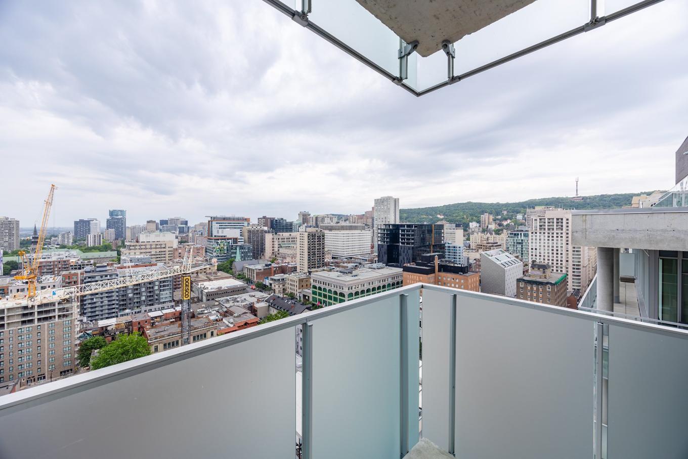 View - 2405-1211 Rue Drummond, Montréal (Ville-Marie), QC - Outdoor With Balcony With View