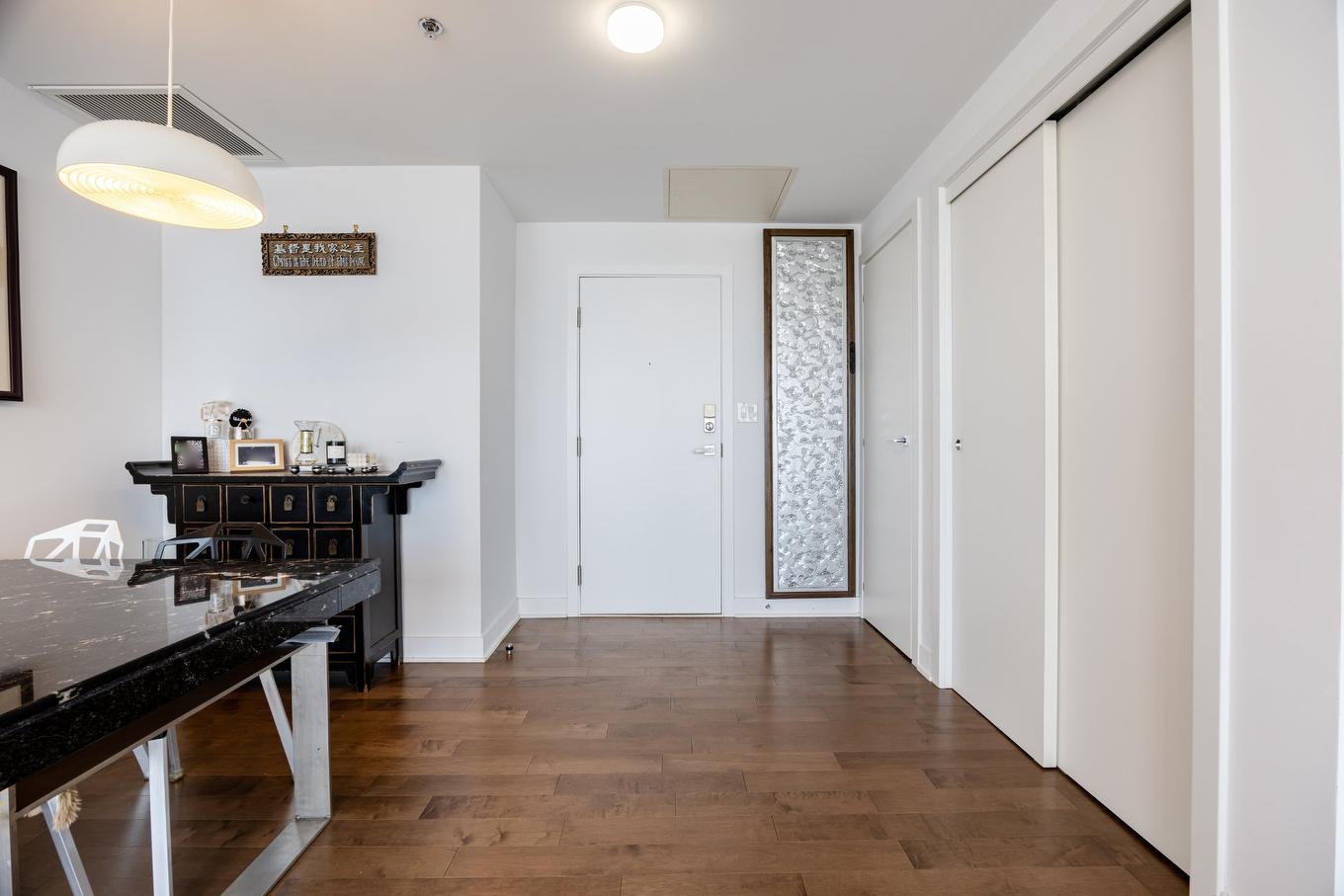 Dining room - 2405-1211 Rue Drummond, Montréal (Ville-Marie), QC - Indoor Photo Showing Other Room