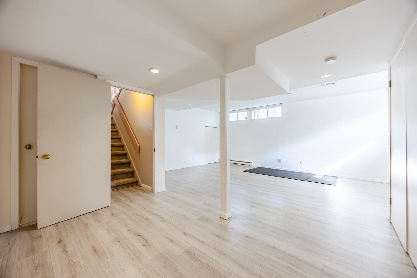 Basement - 1100 Rue Des Gélinottes, Longueuil (Le Vieux-Longueuil), QC - Indoor Photo Showing Other Room