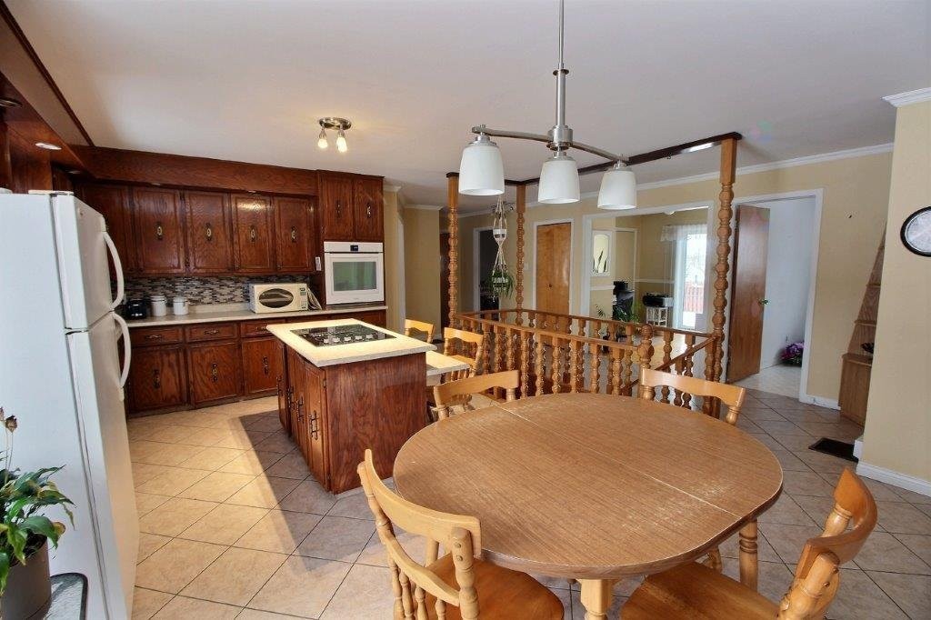 Dining Room - 799 Route 132 E., Nouvelle, QC - Indoor