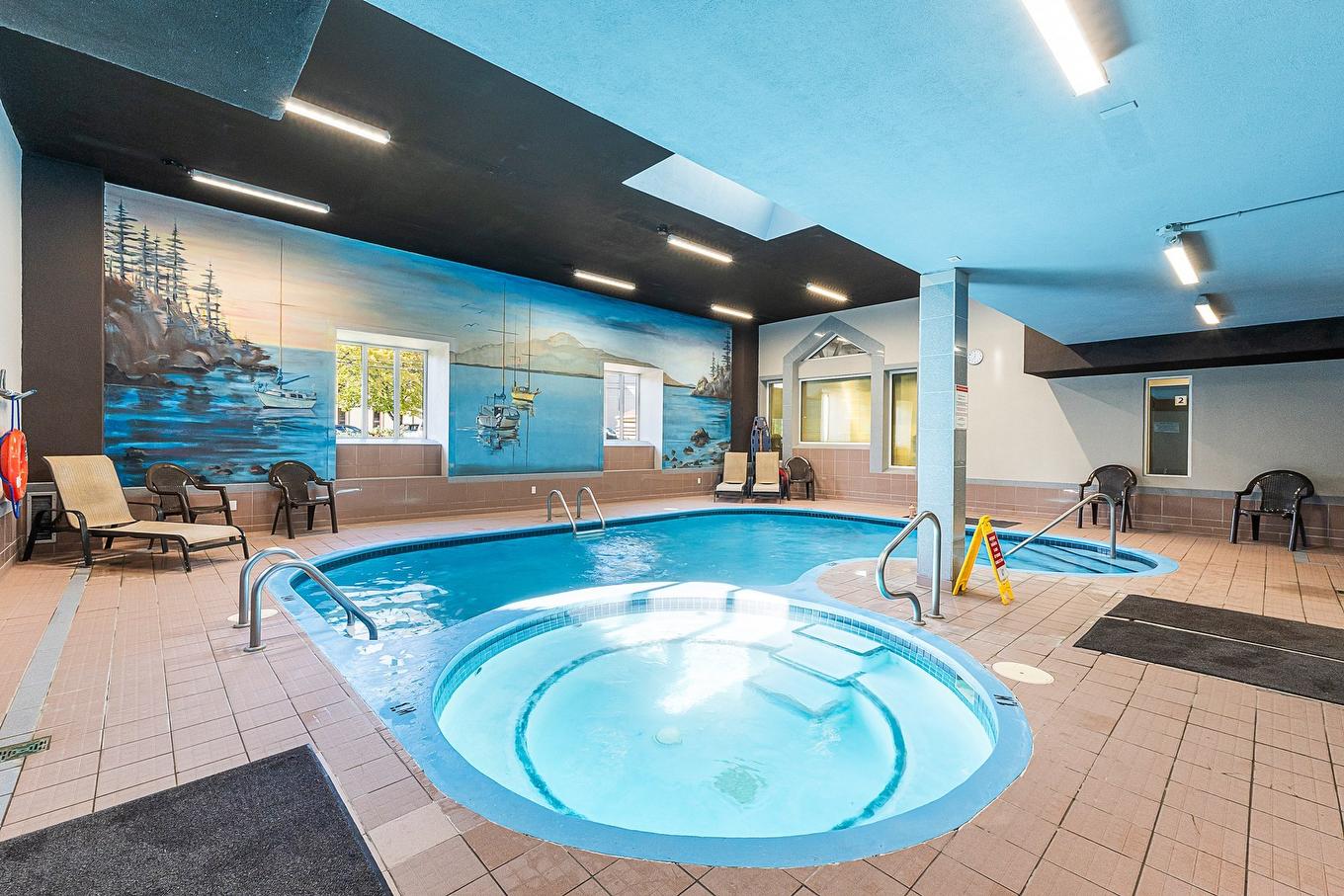 Piscine - D-203-261 Rue Merry S., Magog, QC - Indoor Photo Showing Other Room With In Ground Pool