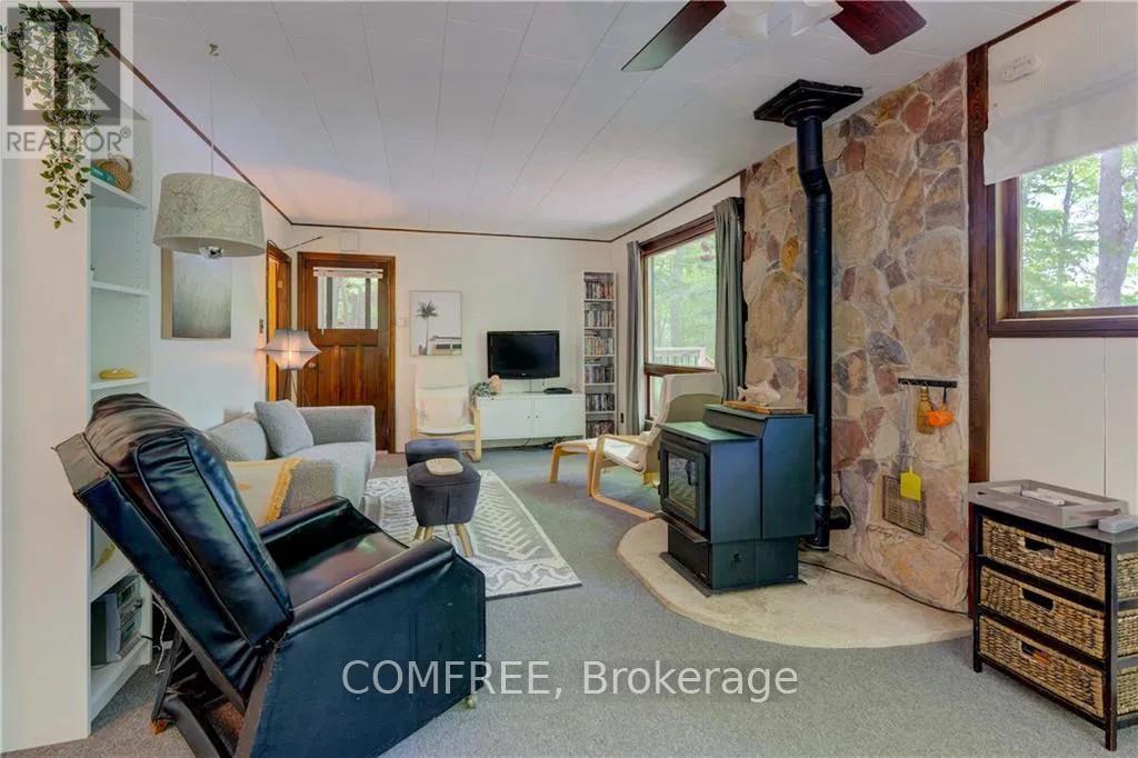 199 West Devil Lake Lane, Frontenac (Frontenac South), ON - Indoor Photo Showing Other Room