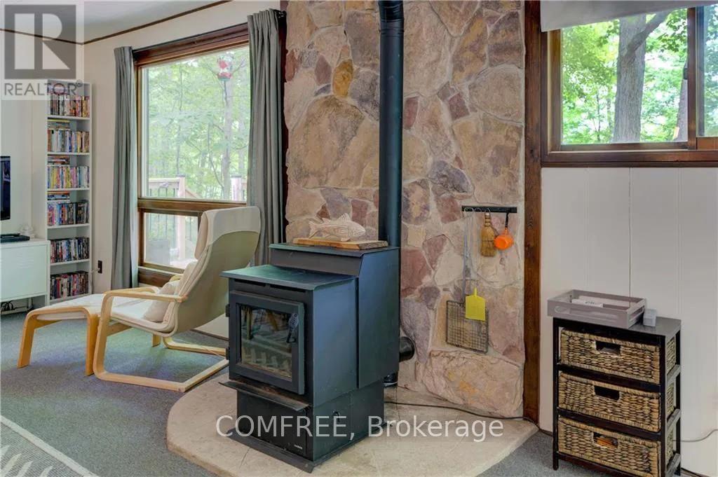 199 West Devil Lake Lane, Frontenac (Frontenac South), ON - Indoor Photo Showing Other Room