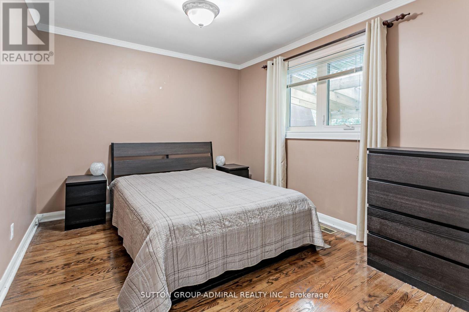 Upper - 102 Cornwall Road, Brampton, ON - Indoor Photo Showing Bedroom