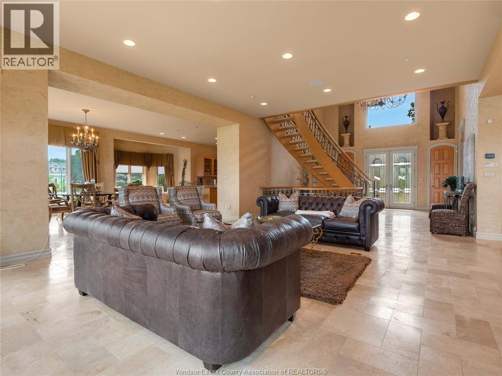 318 Crystal Bay Drive, Amherstburg, ON - Indoor