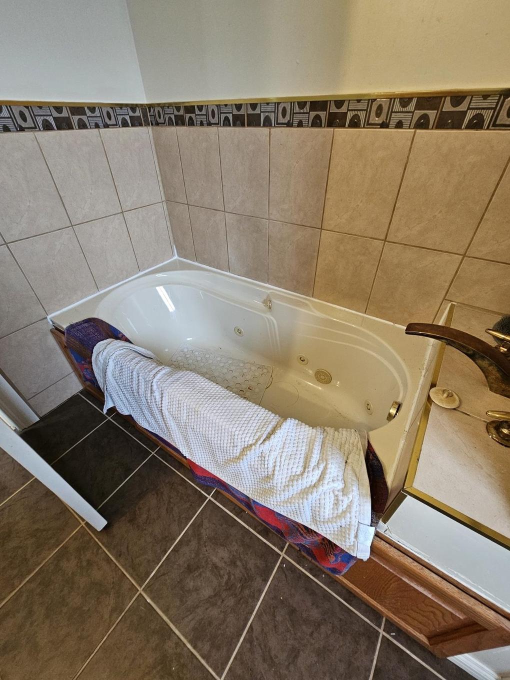 214 Lakeshore Drive, Ignace, ON - Indoor Photo Showing Bathroom