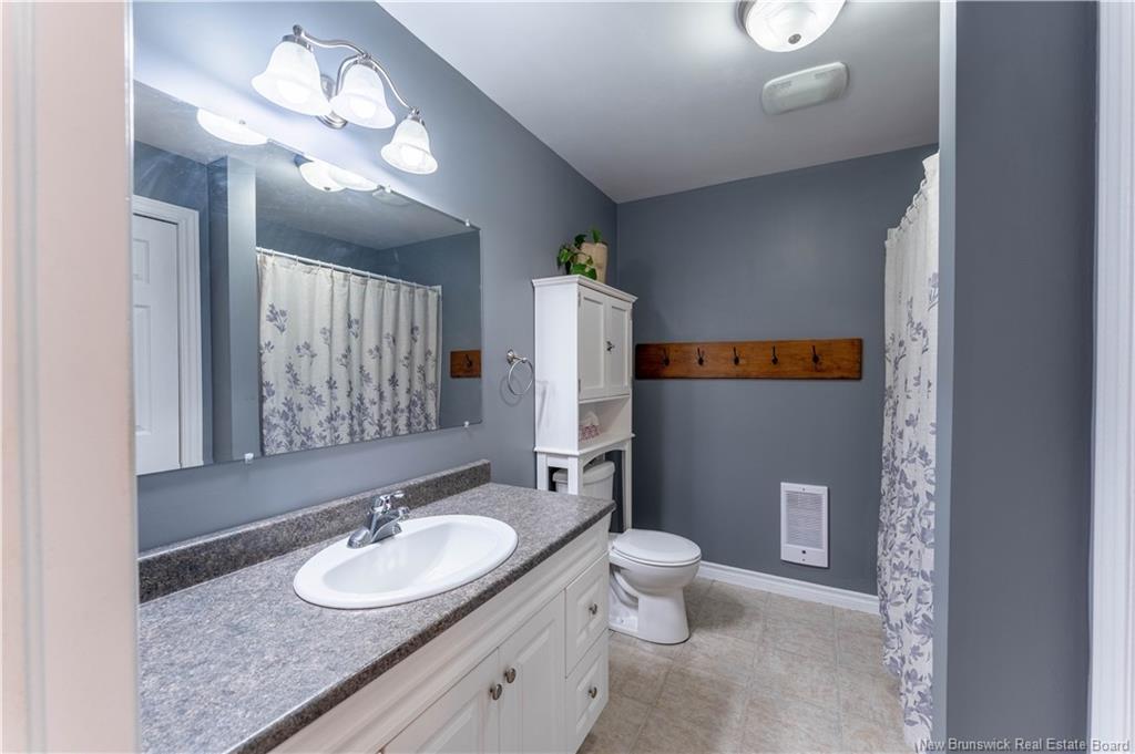 49 Hill St, Saint Stephen, NB