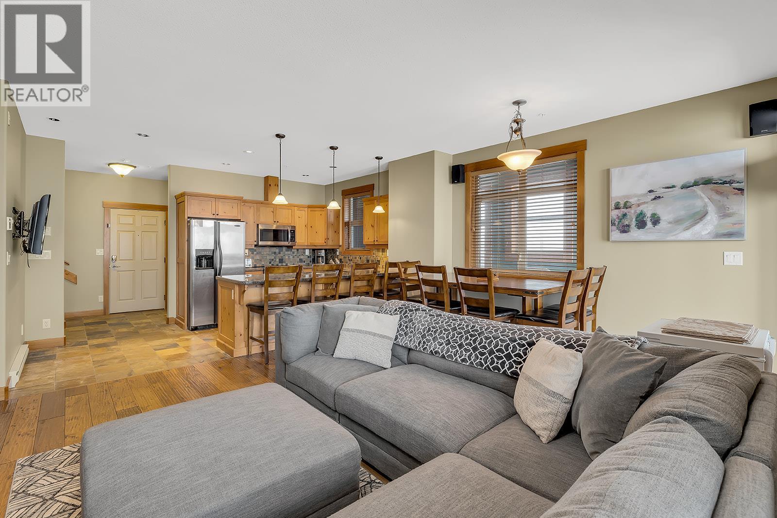 255 Raven Ridge Road Unit# 1, Big White, BC - Indoor Photo Showing Living Room