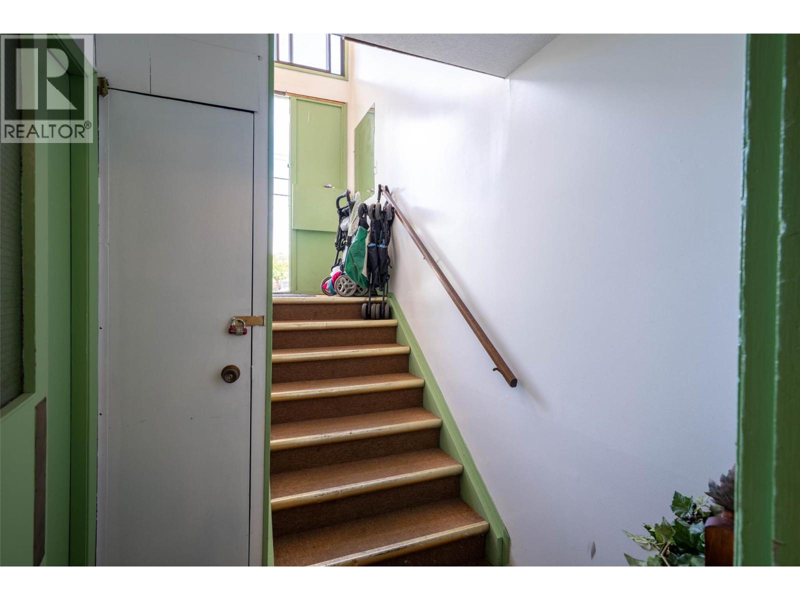 3710 25 Avenue, Vernon, BC - Indoor Photo Showing Other Room