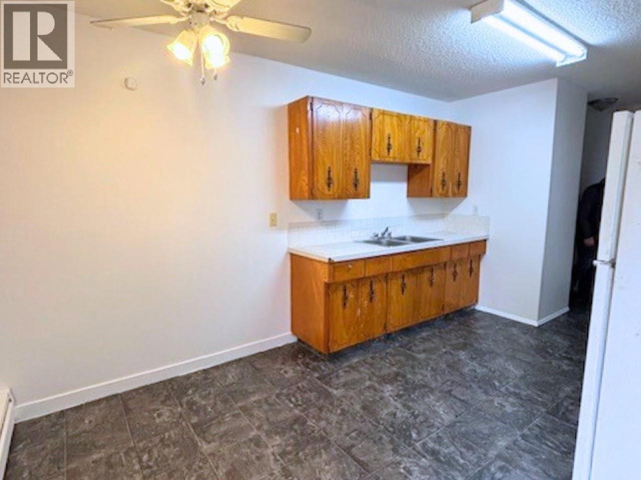 3710 25 Avenue, Vernon, BC - Indoor Photo Showing Other Room