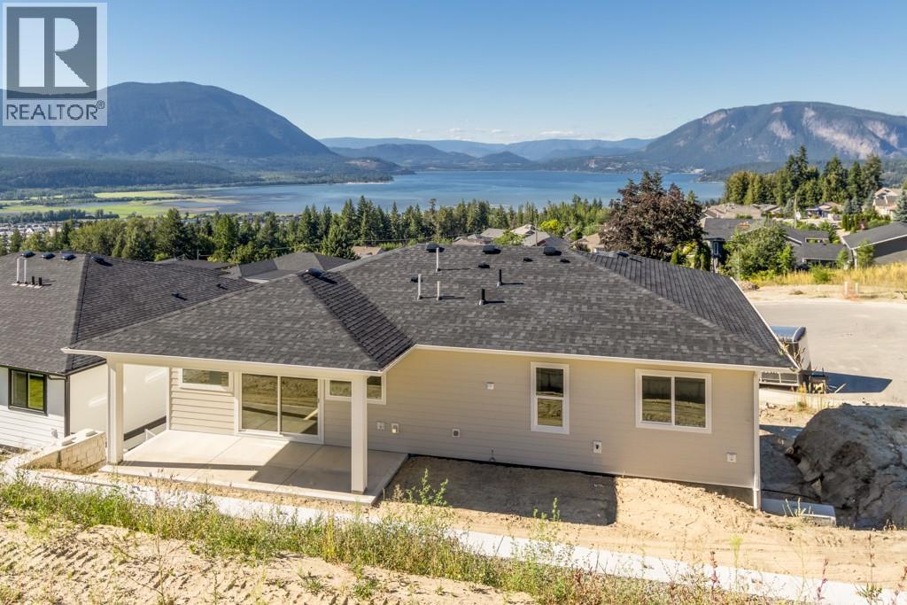 1160 16 Avenue Se, Salmon Arm, BC - Outdoor With Body Of Water With View