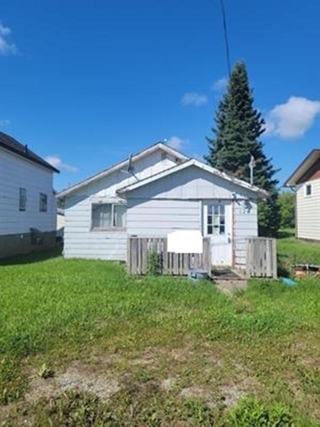 124 Sykes Street, Atikokan, ON - Outdoor