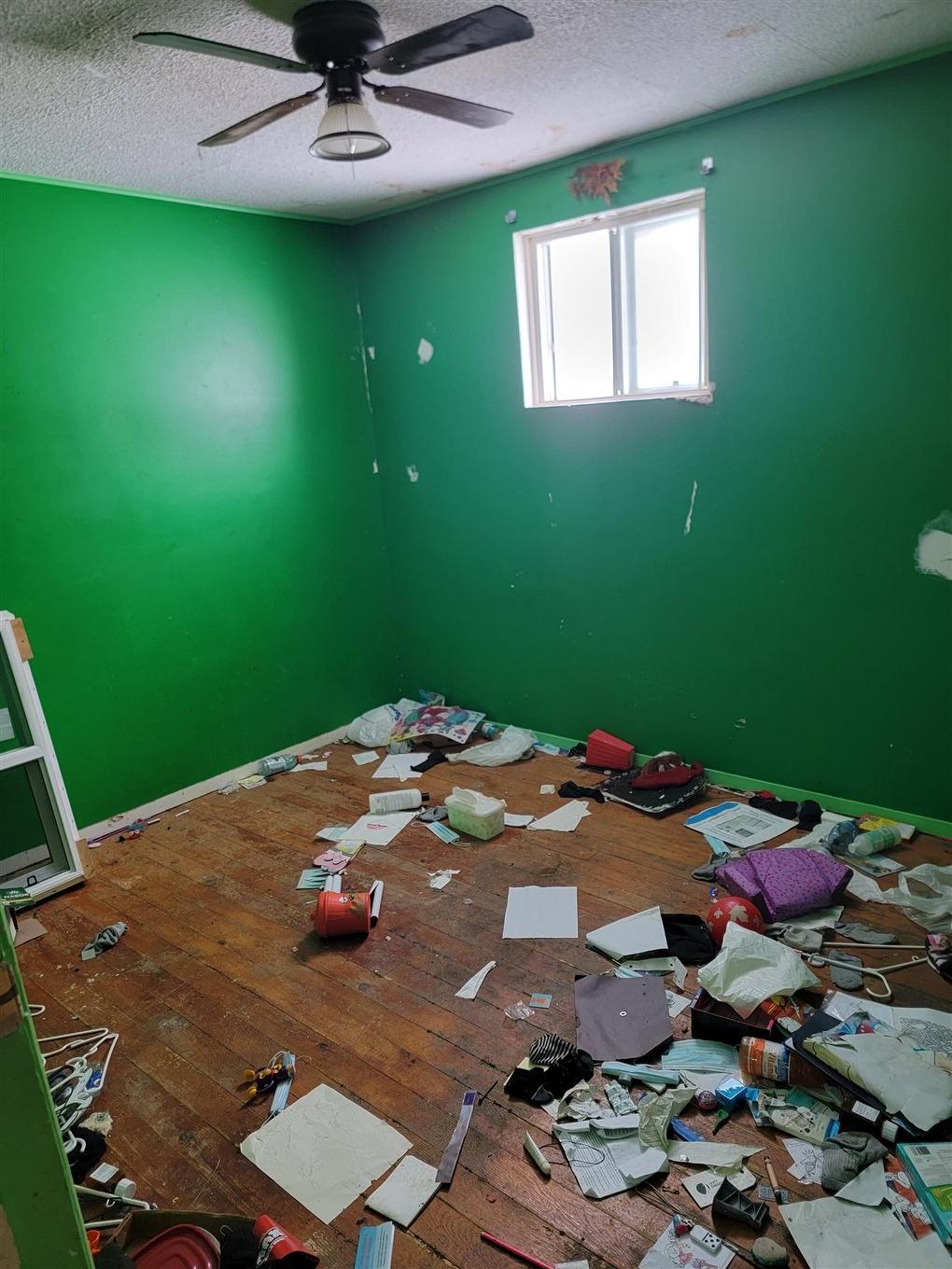 124 Sykes Street, Atikokan, ON - Indoor Photo Showing Bedroom