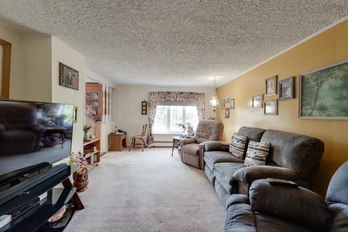 18 Riverside Lane, Salmon River, NS