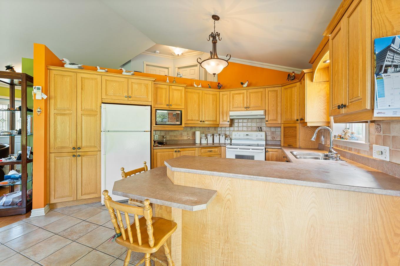 Cuisine - 238 Rue Ovila-Bergeron, Magog, QC - Indoor Photo Showing Kitchen