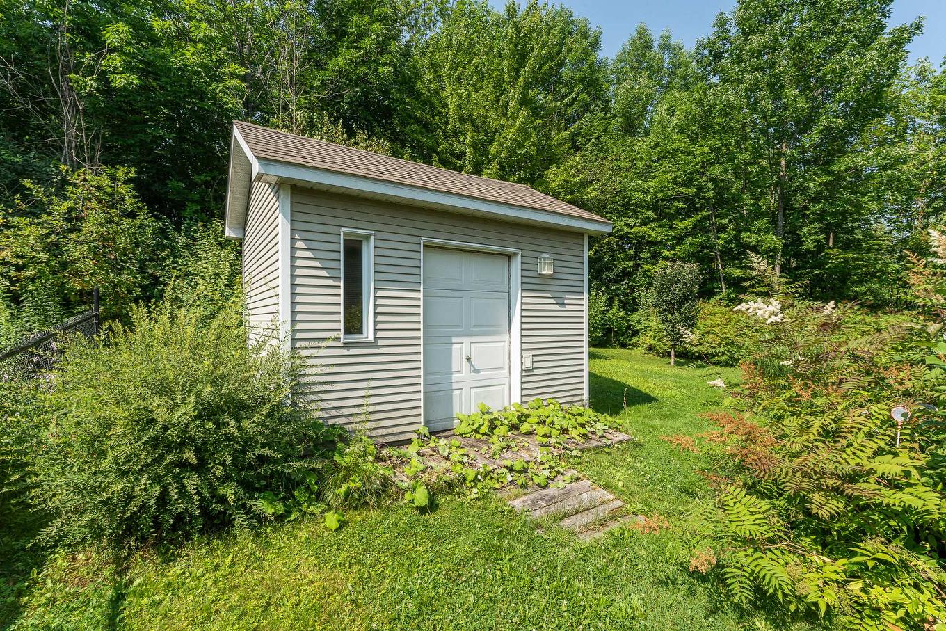 Jardin - 238 Rue Ovila-Bergeron, Magog, QC - Outdoor