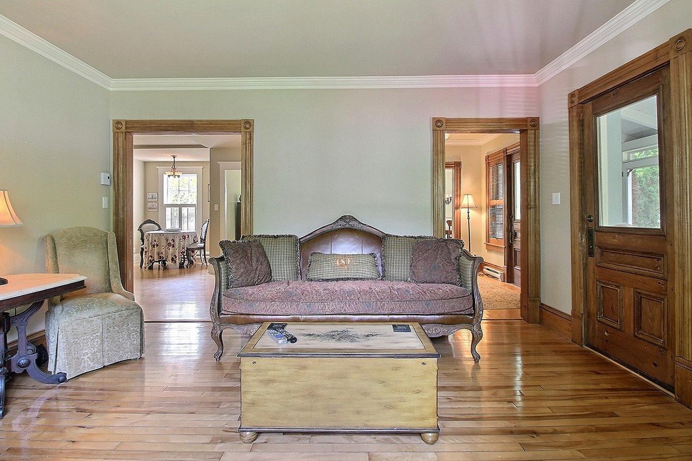 Living room - 890 Rue Clough, Ayer'S Cliff, QC - Indoor Photo Showing Living Room
