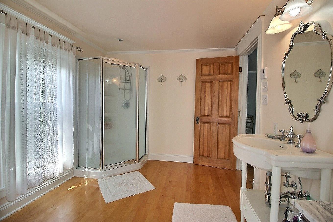 Ensuite bathroom - 890 Rue Clough, Ayer'S Cliff, QC - Indoor Photo Showing Other Room