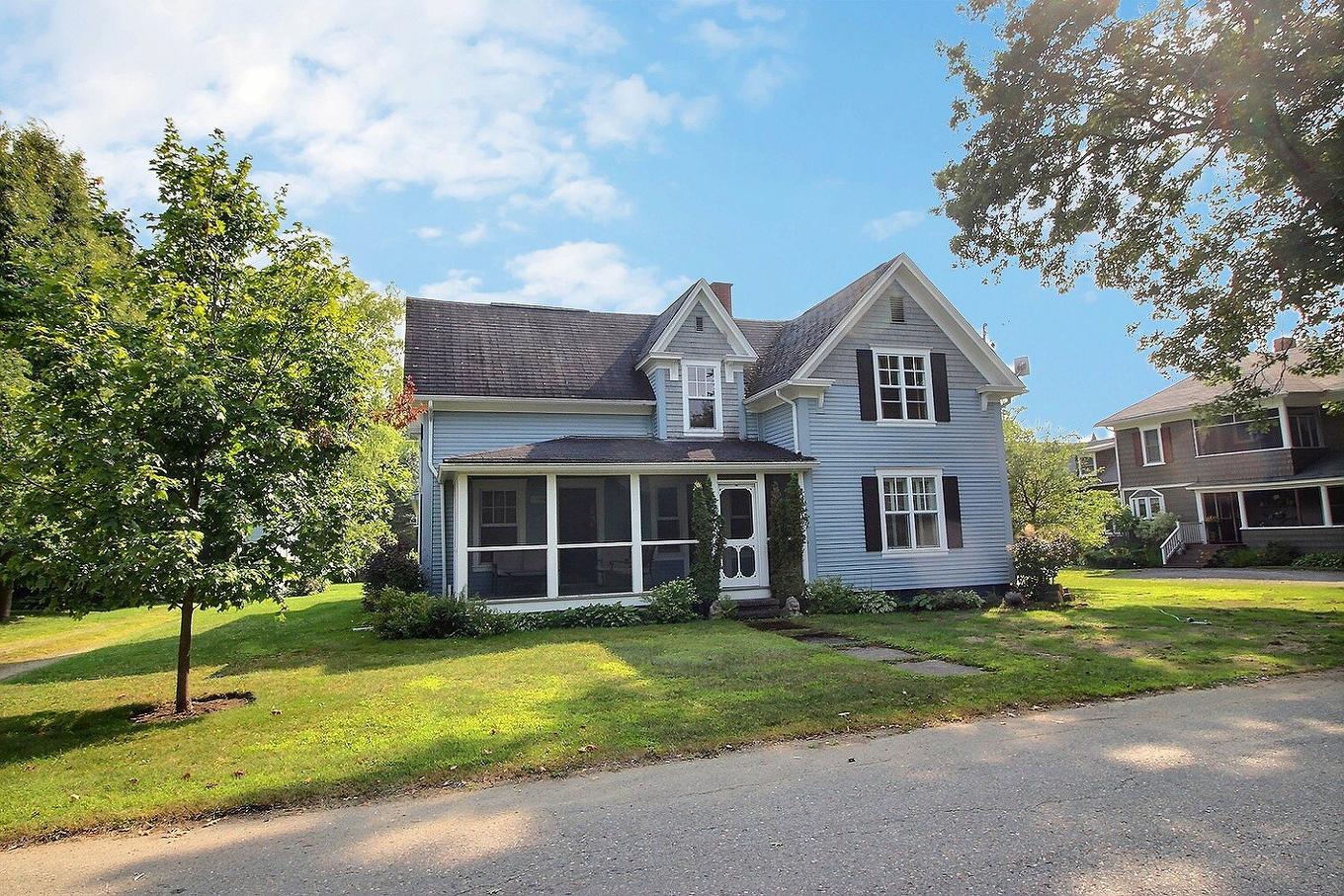 Exterior - 890 Rue Clough, Ayer'S Cliff, QC - Outdoor With Facade